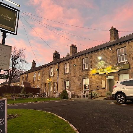 ホテル The Beresford Arms モーペス エクステリア 写真