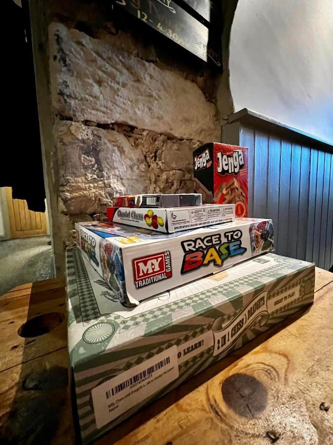ホテル The Beresford Arms モーペス エクステリア 写真